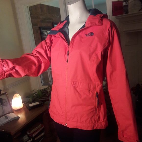 The North Face hyvent ladies jacket - Picture 2 of 8